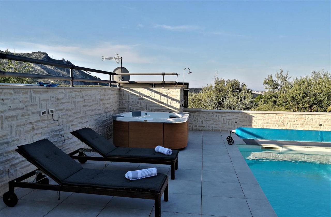 Villa Manda Korina Klis ภายนอก รูปภาพ
